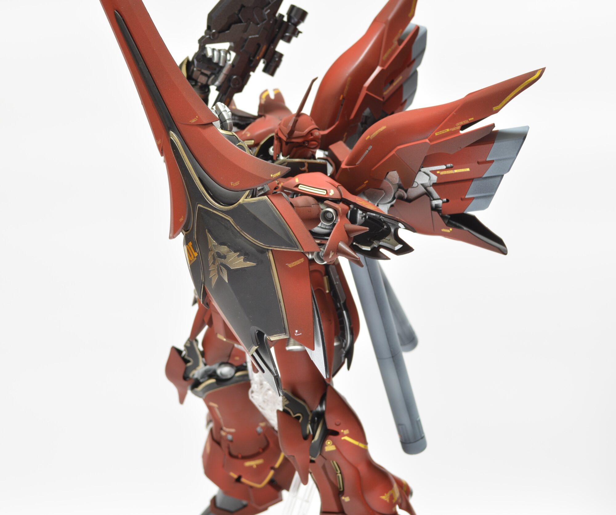 MG 1/100 シナンジュVer.kaを塗装作成して完成編。