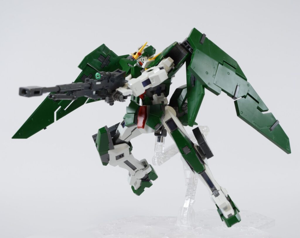 MGガンダムデュナメス素組ポージング11