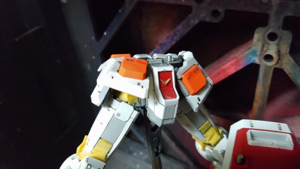 MGガンダムVer3.0の塗装途中の画像