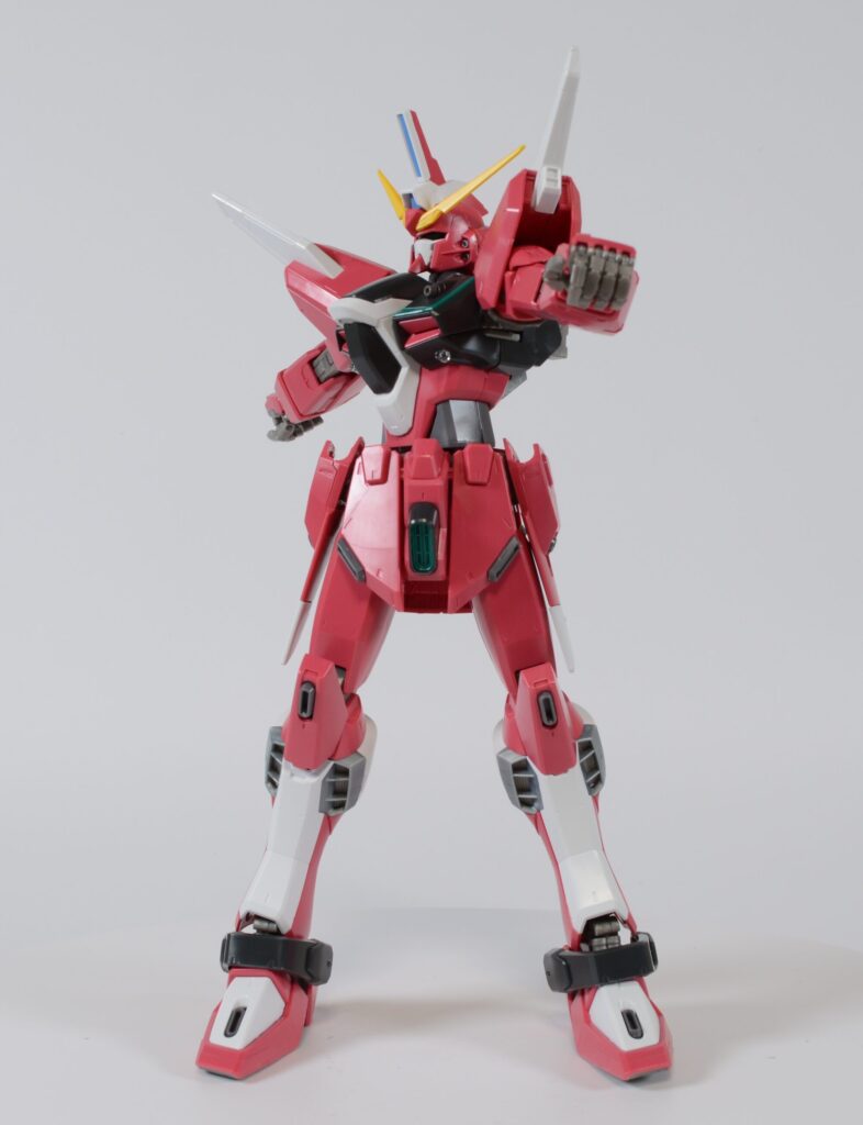 MGインフィニットジャスティスガンダムの素組画像