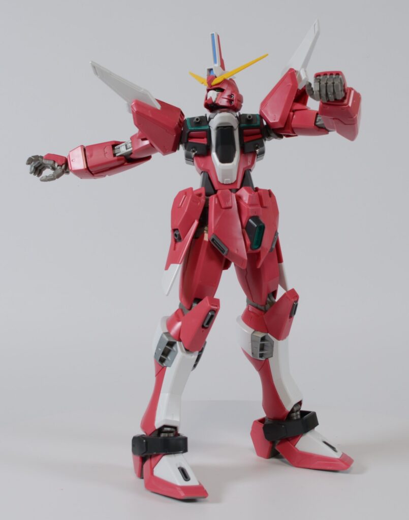 MGインフィニットジャスティスガンダムの素組画像