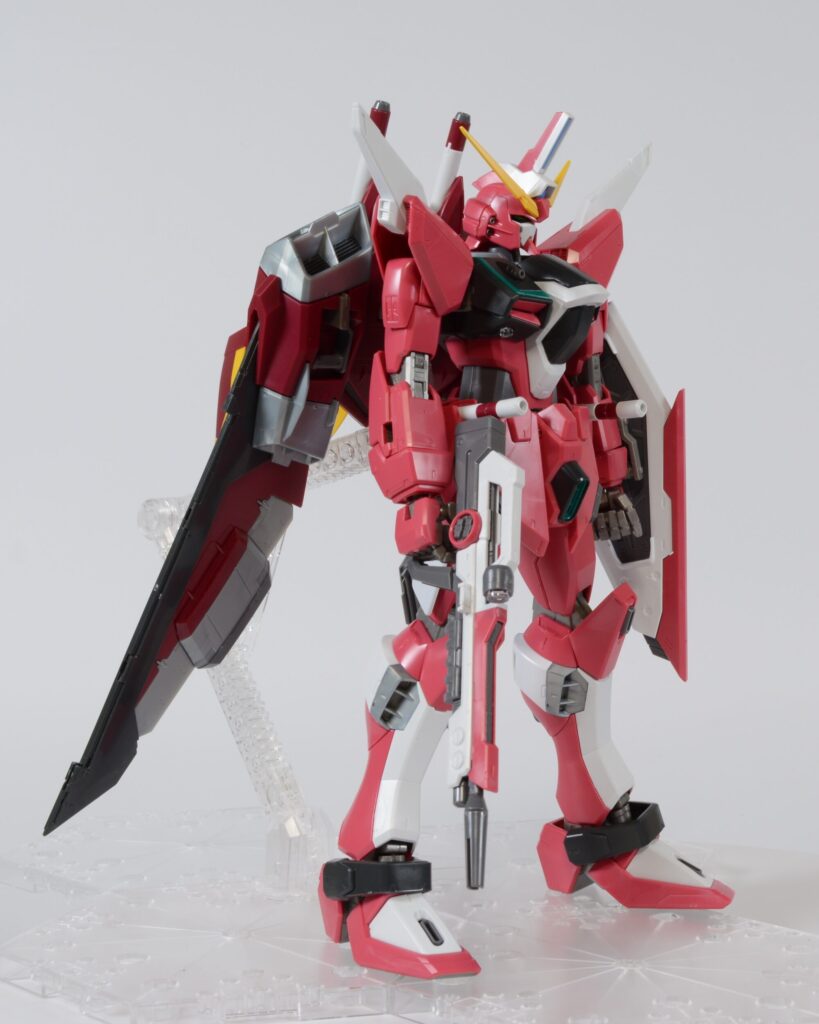 【ガンプラ】 MG 1/100 インフィニットジャスティスガンダムを塗装作成します。④最終組み立てします。配色の工夫だけで加工技術を凌駕できるのか。「機動戦士ガンダムSEED DESTINY(シードデスティニー)」の画像