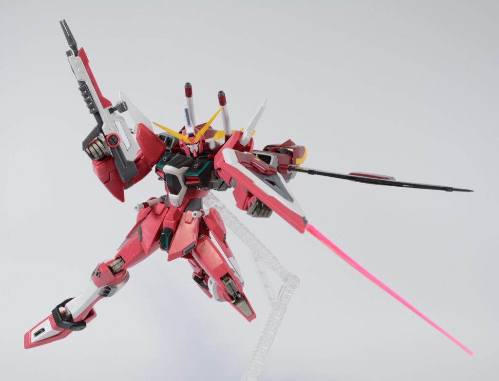 MGインフィニットジャスティスガンダムの素組画像