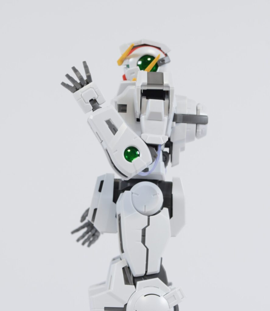 MGガンダムバーチェ(ナドレ状態)の素組写真