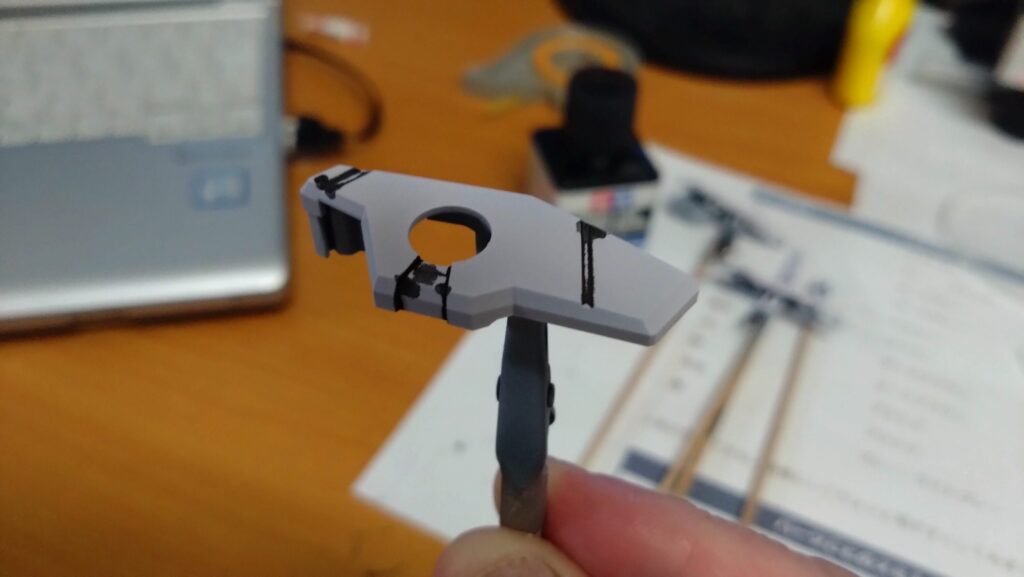 【ガンプラ】 最近スミ入れが滲んでうまくいかないことが多いので、気が付いたことをまとめます。MG 1/100 ガンダムキュリオスを塗装作成します。④の画像