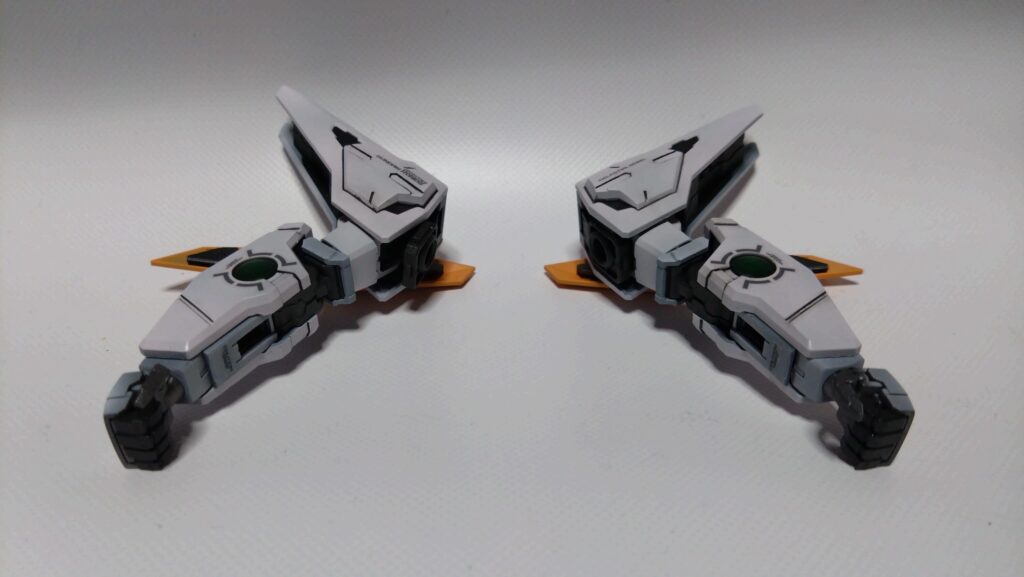 【ガンプラ】 最近スミ入れが滲んでうまくいかないことが多いので、気が付いたことをまとめます。MG 1/100 ガンダムキュリオスを塗装作成します。④の画像