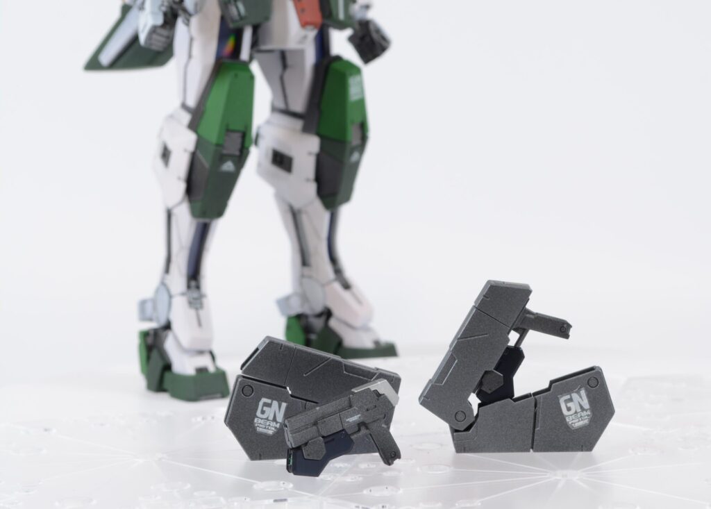 MGガンダムデュナメスを塗装作成する完成編の画像