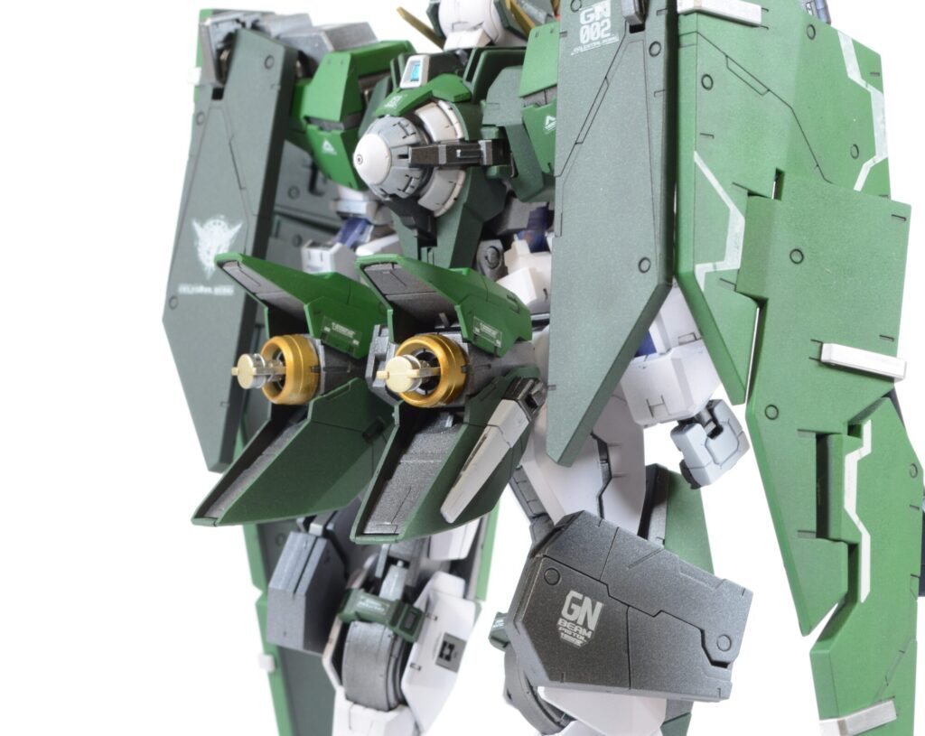MGガンダムデュナメスを塗装作成する完成編の画像