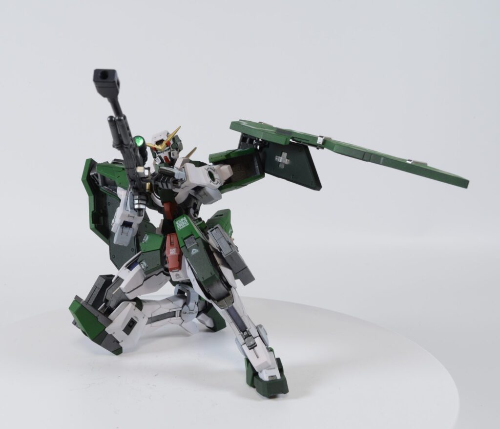 MGガンダムデュナメスを塗装作成する完成編の画像