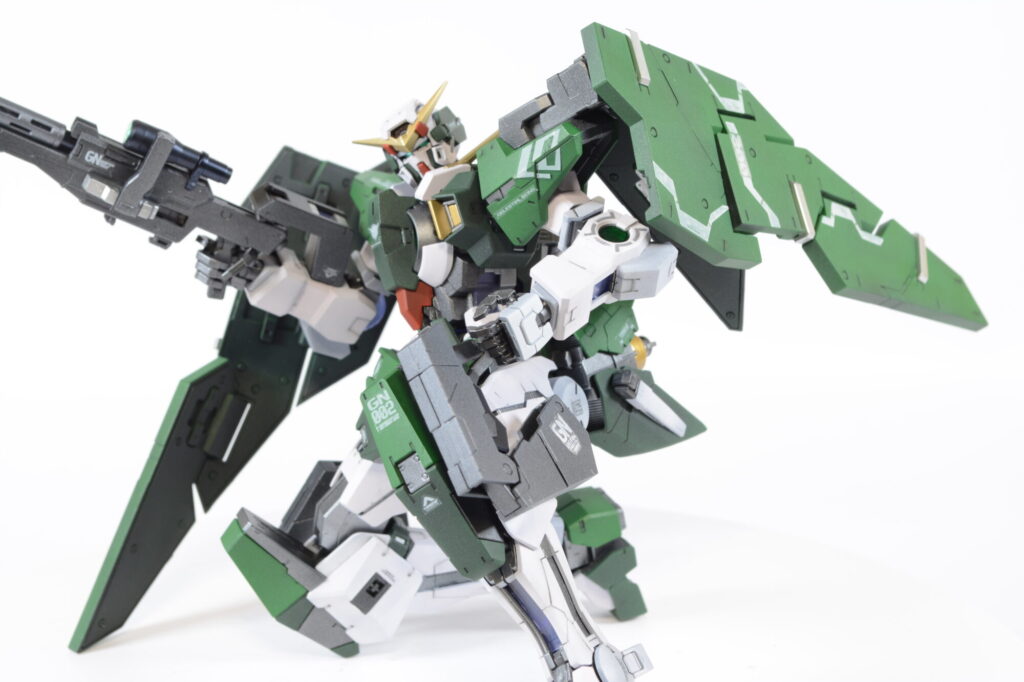 MGガンダムデュナメスを塗装作成する完成編の画像