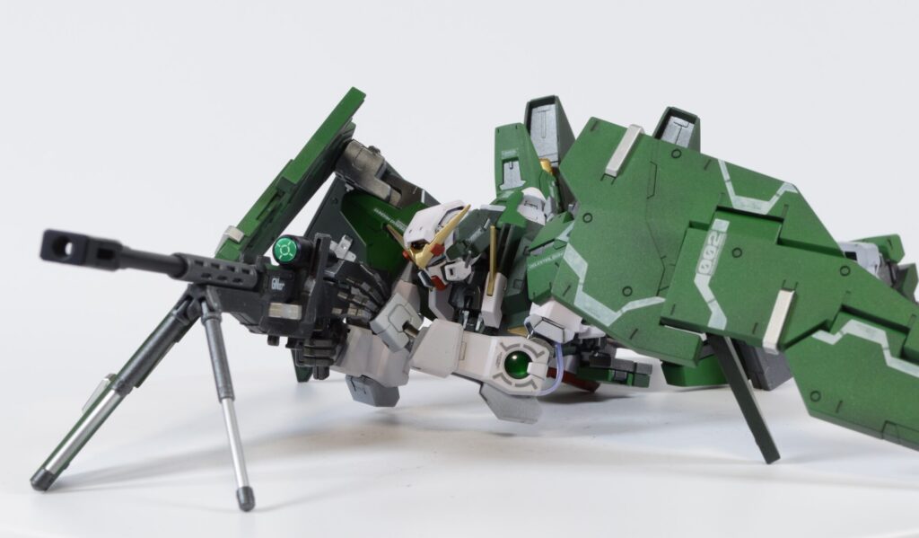 MGガンダムデュナメスを塗装作成する完成編の画像