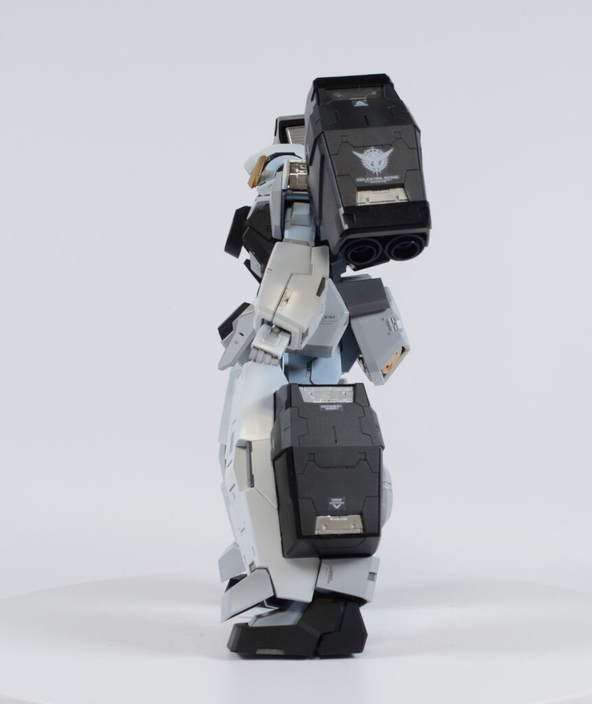 【ガンプラ】 MG 1/100 ガンダムヴァーチェ（ナドレ）を塗装作成して完成編です。⑤の画像