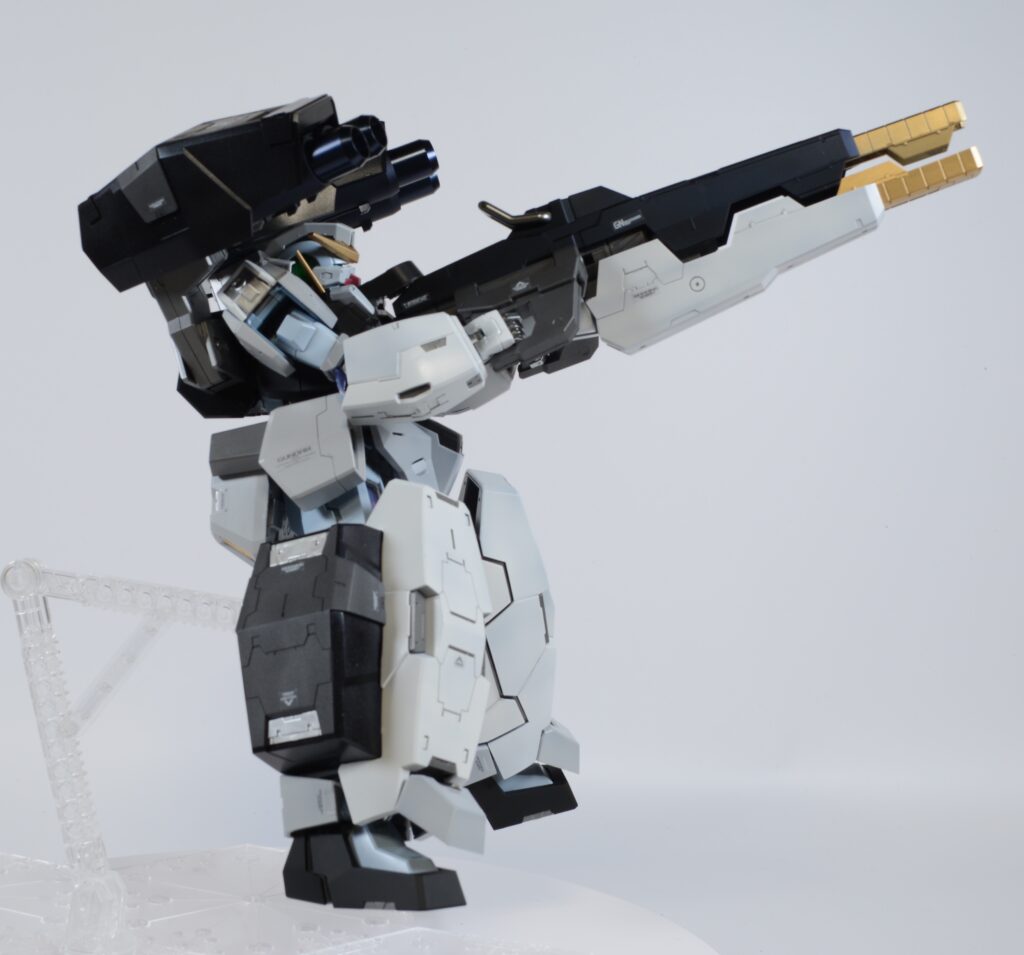 【ガンプラ】 MG 1/100 ガンダムヴァーチェ（ナドレ）を塗装作成して完成編です。⑤の画像