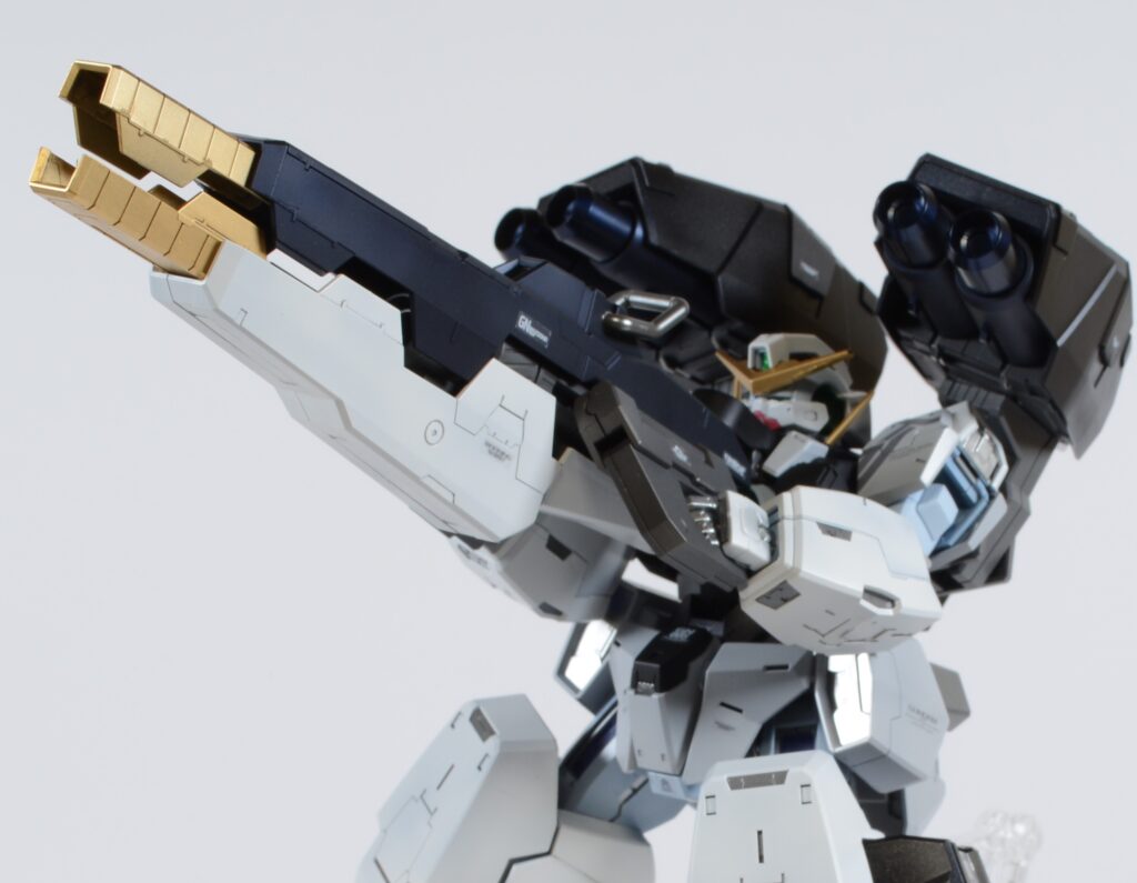 【ガンプラ】 MG 1/100 ガンダムヴァーチェ（ナドレ）を塗装作成して完成編です。⑤の画像