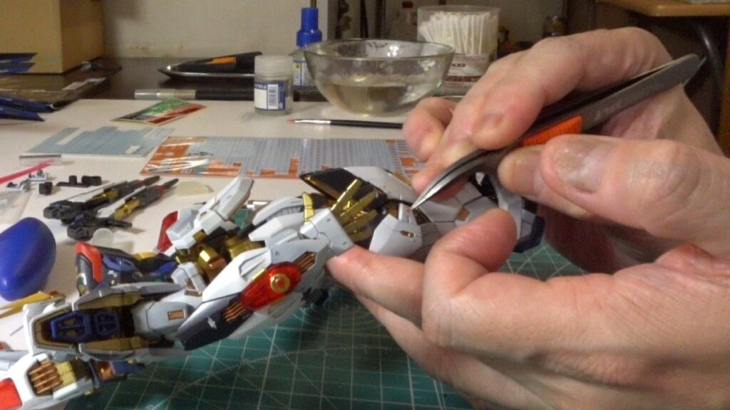 【ガンプラ】MGEXストライクフリーダムガンダムを塗装作成してレビューします。⑤ついに外装パーツを取り付けて完成・・と思いきや、完成度アップのためにもう少し骨を折ります。「機動戦士ガンダムSEED DESTINY（シードデスティニー）」の画像