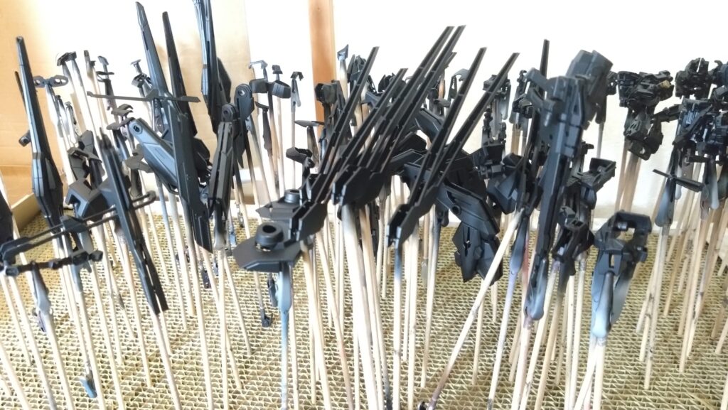 【ガンプラ】MGEXストライクフリーダムガンダムを塗装作成してレビューします。③外装パーツと、金色の内部フレームを塗装していきます。「機動戦士ガンダムSEED DESTINY（シードデスティニー）」の画像