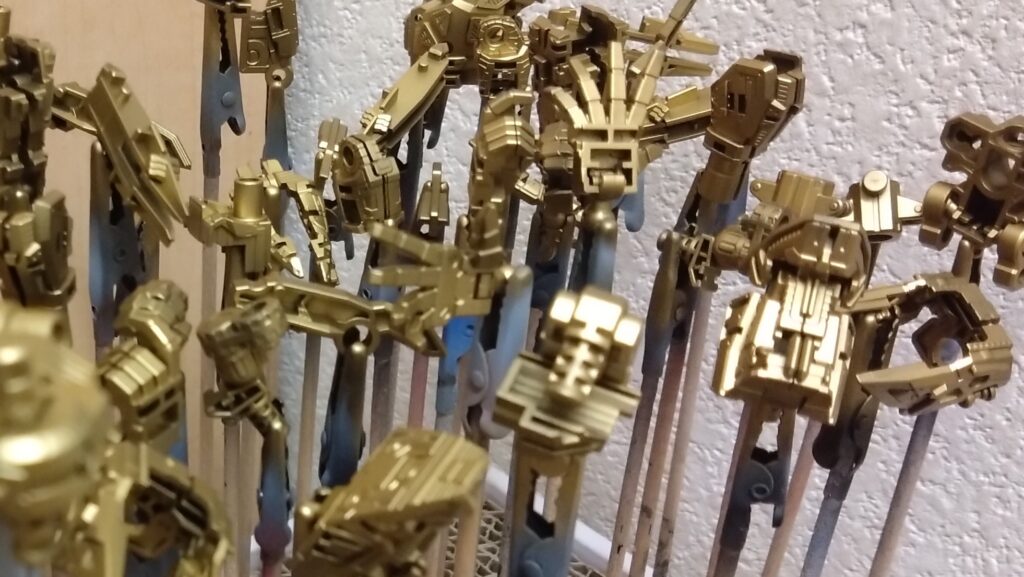 【ガンプラ】MGEXストライクフリーダムガンダムを塗装作成してレビューします。③外装パーツと、金色の内部フレームを塗装していきます。「機動戦士ガンダムSEED DESTINY(シードデスティニー)」の画像