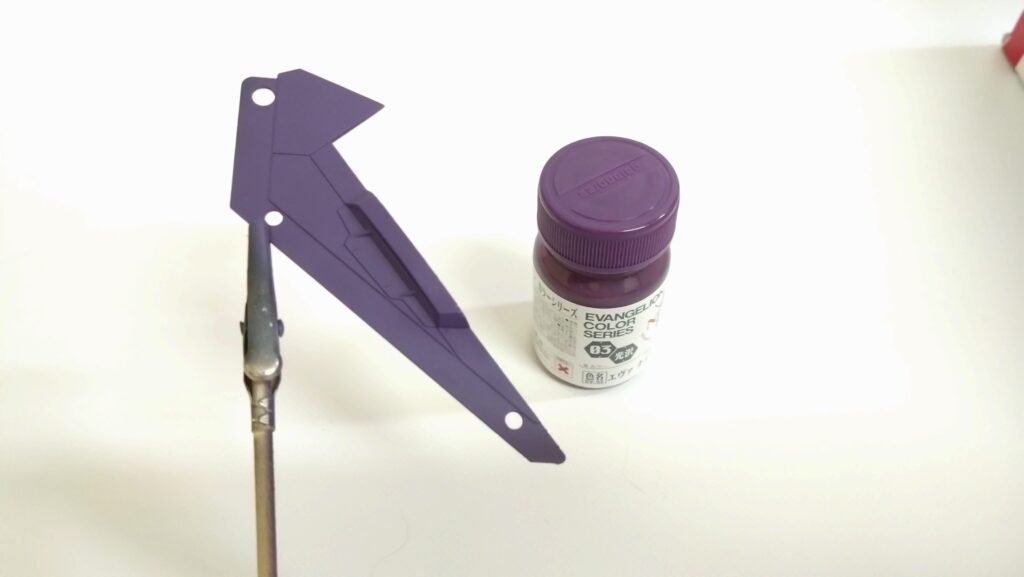 【ガンプラ】 MG 1/100 インフィニットジャスティスガンダムを塗装作成します。②ガイアノーツのエヴァ レッドとエヴァ ナイトパープルで基本色を調色します。「機動戦士ガンダムSEED DESTINY（シードデスティニー）」の画像