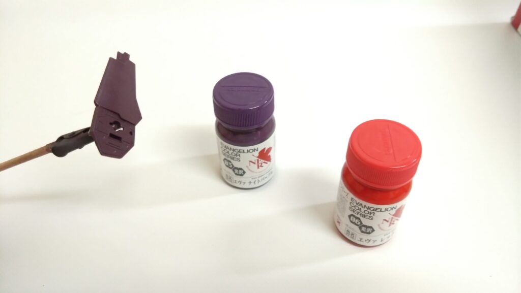 【ガンプラ】 MG 1/100 インフィニットジャスティスガンダムを塗装作成します。②ガイアノーツのエヴァ レッドとエヴァ ナイトパープルで基本色を調色します。「機動戦士ガンダムSEED DESTINY（シードデスティニー）」の画像