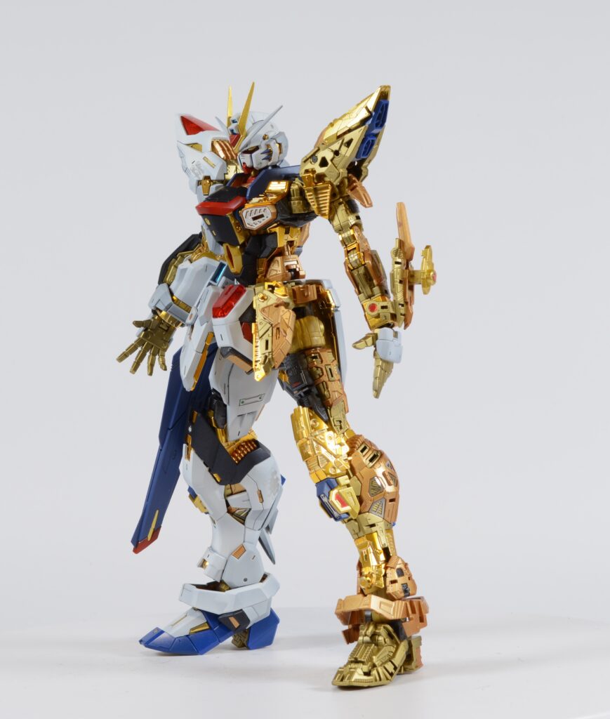 【ガンプラ】MGEXストライクフリーダムガンダムを塗装作成してレビューします。⑤黄金のフレームに外装パーツを取り付けて完成・・のはずでしたが、もう少し作業に時間をかけます。「機動戦士ガンダム SEED DESTINY（シードデスティニー）」の画像