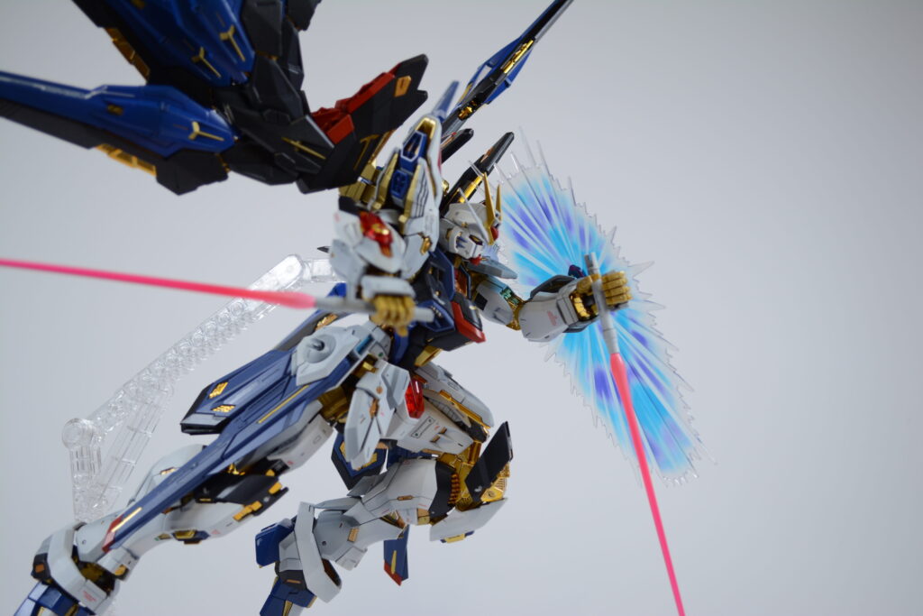 【ガンプラ】MGEXストライクフリーダムガンダムを塗装作成してレビューします。⑥完成編。ポージング画像を残します。「機動戦士ガンダム SEED DESTINY（シードデスティニー）」の画像