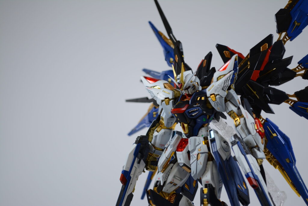 【ガンプラ】MGEXストライクフリーダムガンダムを塗装作成してレビューします。⑥完成編。ポージング画像を残します。「機動戦士ガンダム SEED DESTINY（シードデスティニー）」の画像