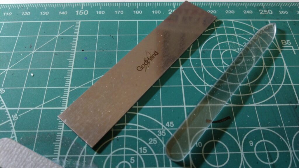 【プラモツール】高級薄刃ニッパーと各種形状のヤスリ、どちらにお金を掛けるべきか・・。タミヤ（TAMIYA）、ゴッドハンド（GodHand）、3Peaks（スリーピークス）、WAVE（ウェーブ）等ご紹介します。の画像