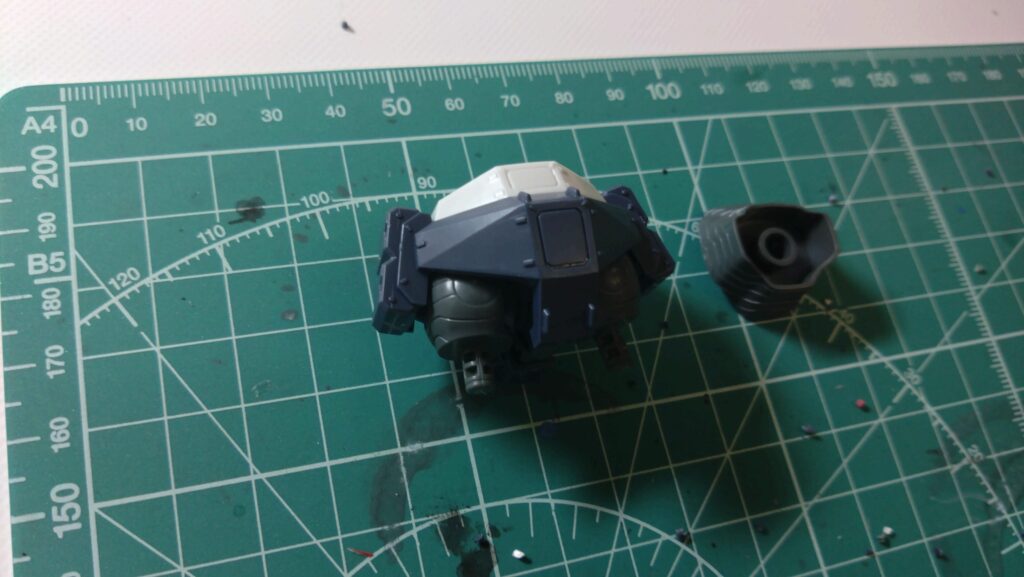 1/72 コンバットアーマー ダグラム Ver.GT マックスファクトリー(太陽の牙 ダグラム)を塗装作成します。①まずは、素組してみますの画像