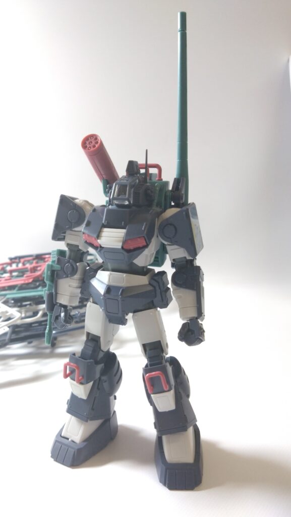 1/72 コンバットアーマー ダグラム Ver.GT マックスファクトリー(太陽の牙 ダグラム)を塗装作成します。①まずは、素組してみますの画像