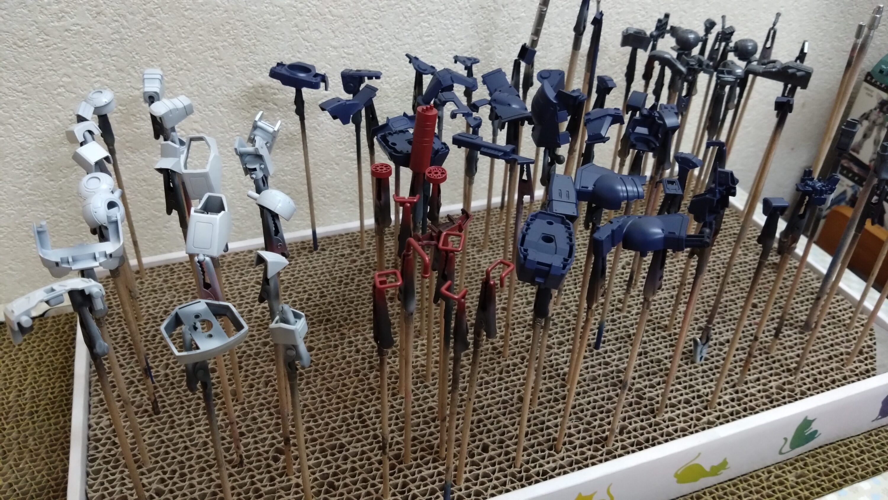 マックスファクトリー1/72 コンバットアーマー ダグラム Ver.GT （太陽の牙 ダグラム）を塗装作成します。③塗装していきますの画像