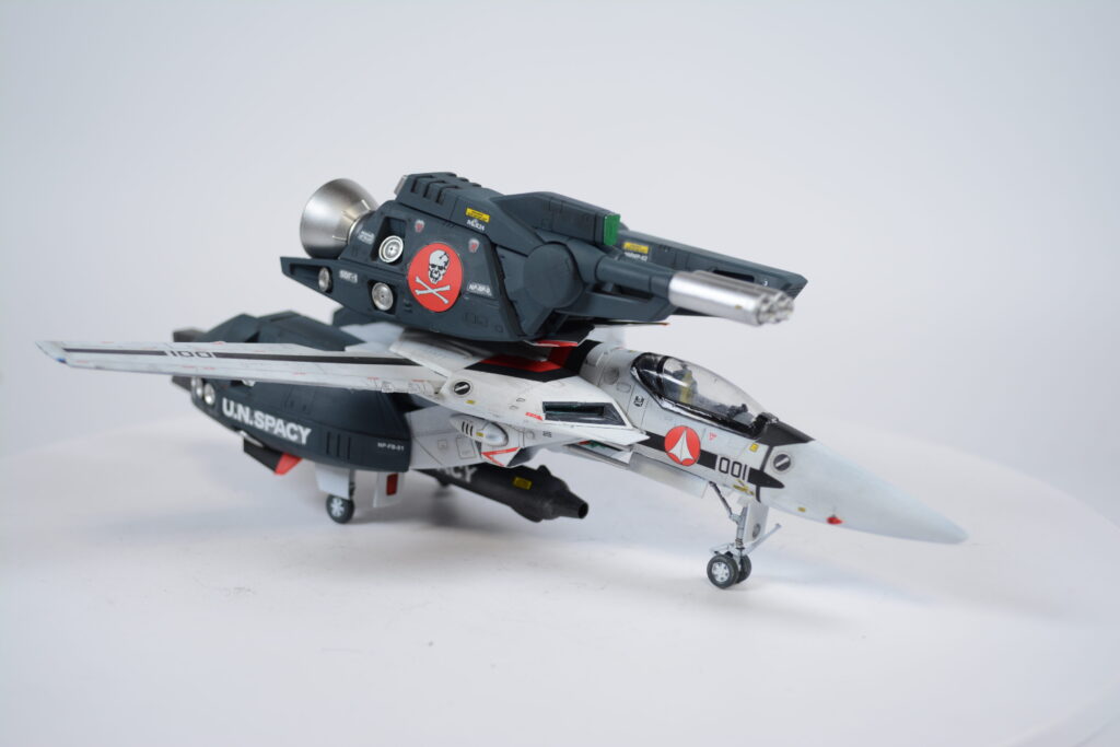 完成編。スケールモデル初心者が、ハセガワ（Hasegawa）の1/72 VF-1 スーパー/ストライク バルキリー（ファイター形態）を作成します。⑨（劇場版 超時空要塞マクロス 愛・おぼえていますか）の画像