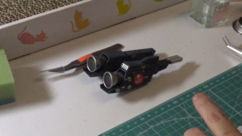 最終組み立てで完成です。スケールモデル初心者が、ハセガワ（Hasegawa）の1/72 VF-1 スーパー/ストライク バルキリー（ファイター形態）を作成します。⑧（劇場版 超時空要塞マクロス 愛・おぼえていますか）の画像