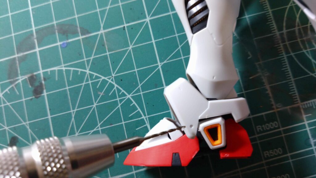 【プラモデル改造】穴あけ加工を簡単に追加したいので、ゴッドハンドのドリルビットで加工してみました。（GodHand）の画像