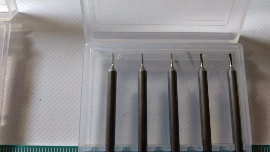 【プラモデル改造】ゴッドハンド（Godhand）のスピンブレードで回しながら掘って削って穴を整えましょうの画像