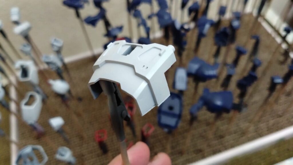 マックスファクトリー1/72 コンバットアーマー ダグラム Ver.GT （太陽の牙 ダグラム）を塗装作成します。③塗装していきますの画像