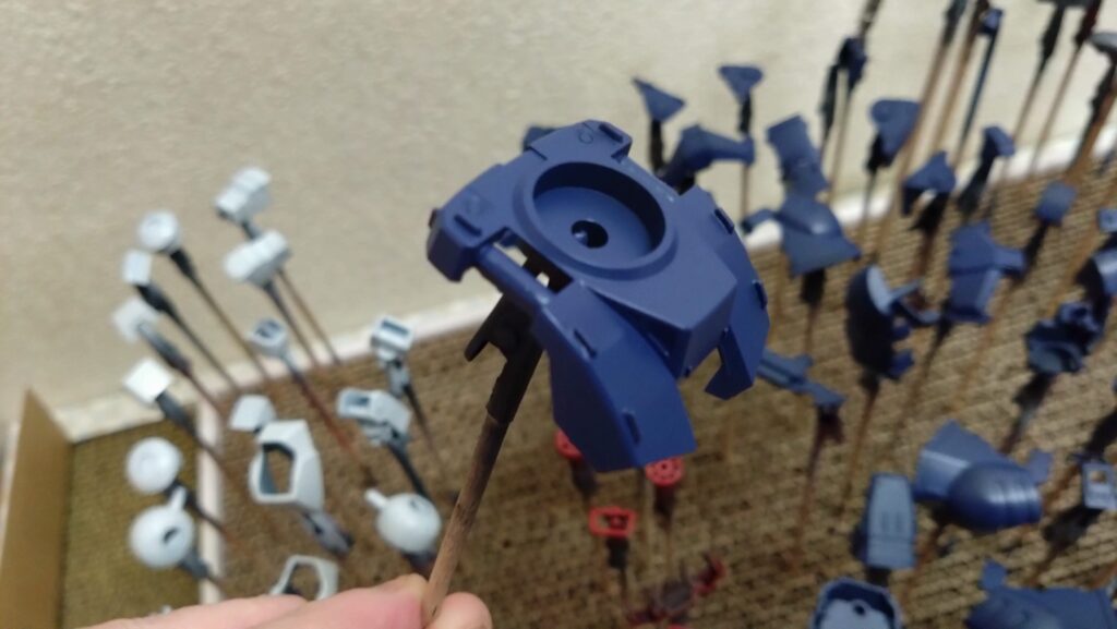 マックスファクトリー1/72 コンバットアーマー ダグラム Ver.GT （太陽の牙 ダグラム）を塗装作成します。③塗装していきますの画像