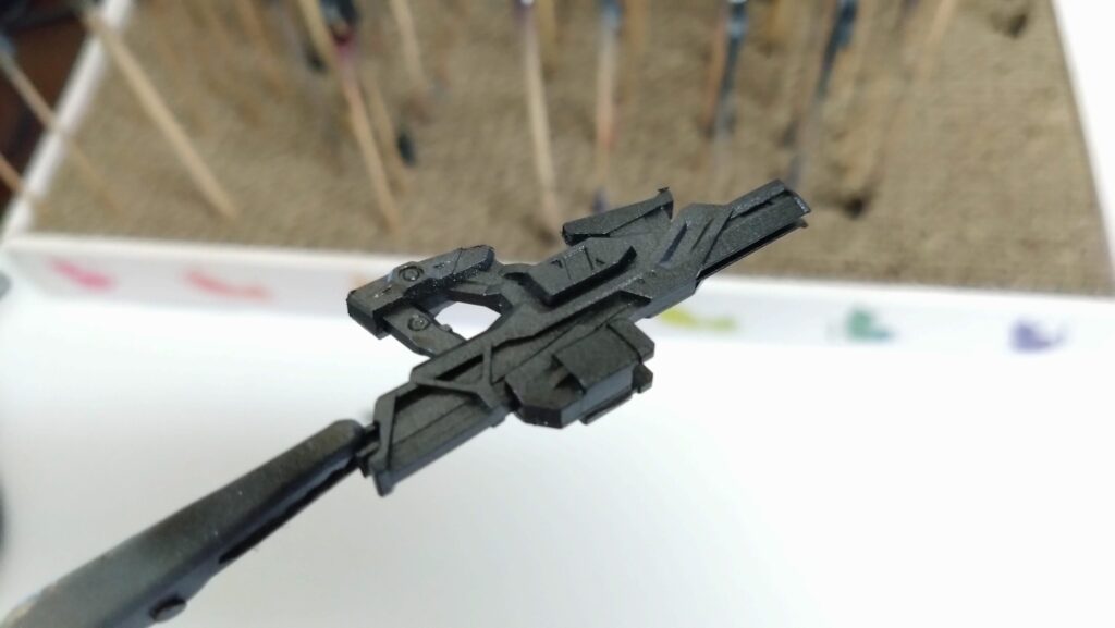 HG 1/144 GQuuuuuuX「機動戦士Gundam GQuuuuuuX（機動戦士ガンダム ジークアクス」を塗装作成します。②仮組品を分解して塗装していきますの画像