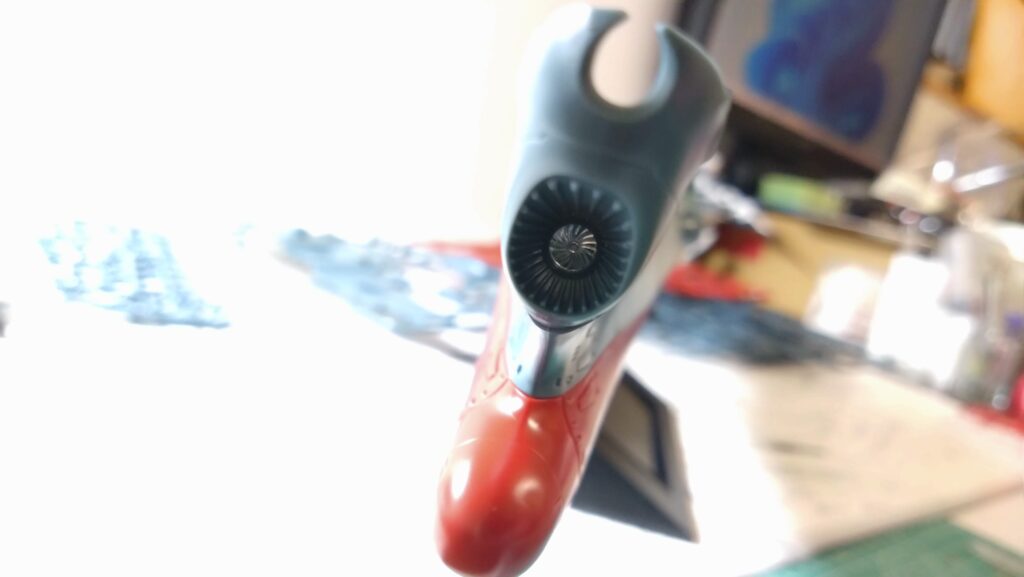 1/500 宇宙戦艦ヤマトを塗装して電飾作成する。その8、LEDを組込むためにエンジンなどを掘削していきます。(Arduino Uno R4 Minima、バンダイ(BANDAI))の画像