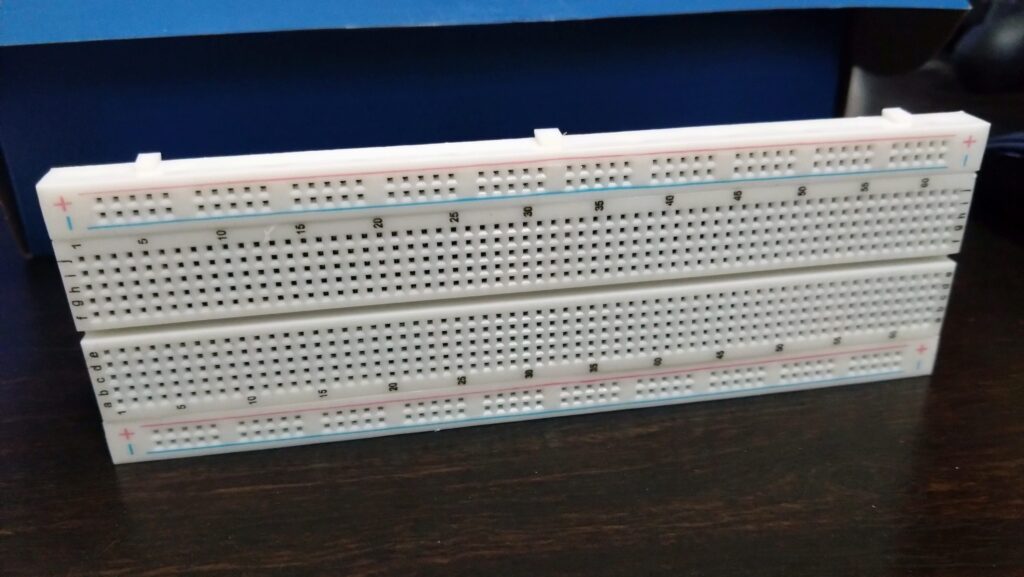 1/500 宇宙戦艦ヤマト(バンダイ)を塗装して電飾作成する。その5、電子工作基本キット開封、テスト編(Arduino Uno R4 Minima)の画像