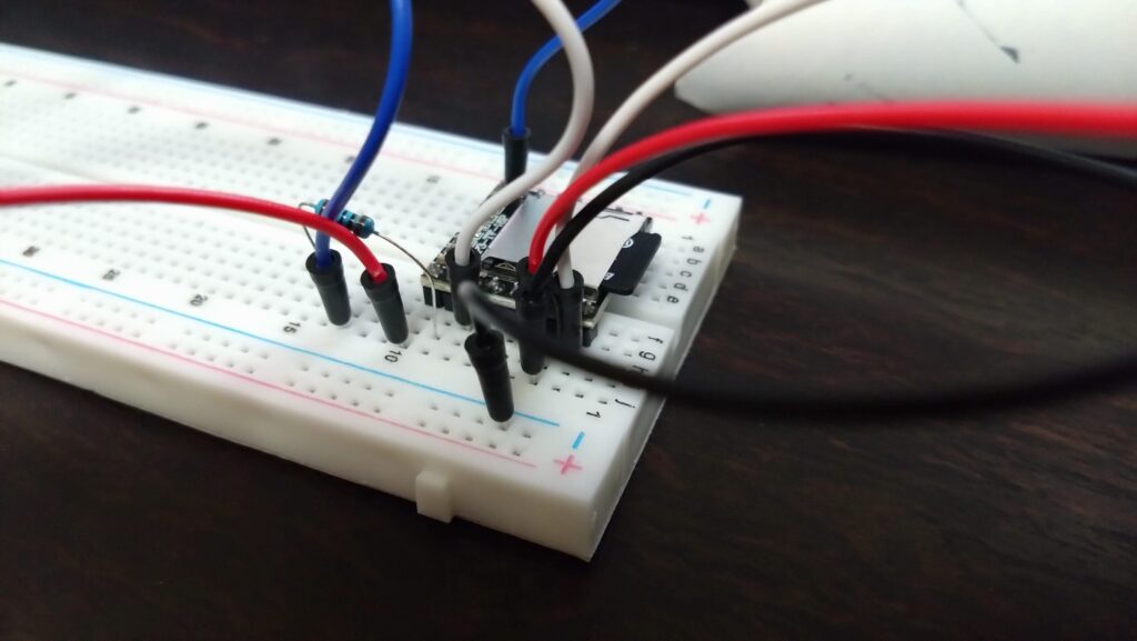 1/500 宇宙戦艦ヤマト(バンダイ)を塗装して電飾作成する。その5、電子工作基本キット開封、テスト編(Arduino Uno R4 Minima)の画像