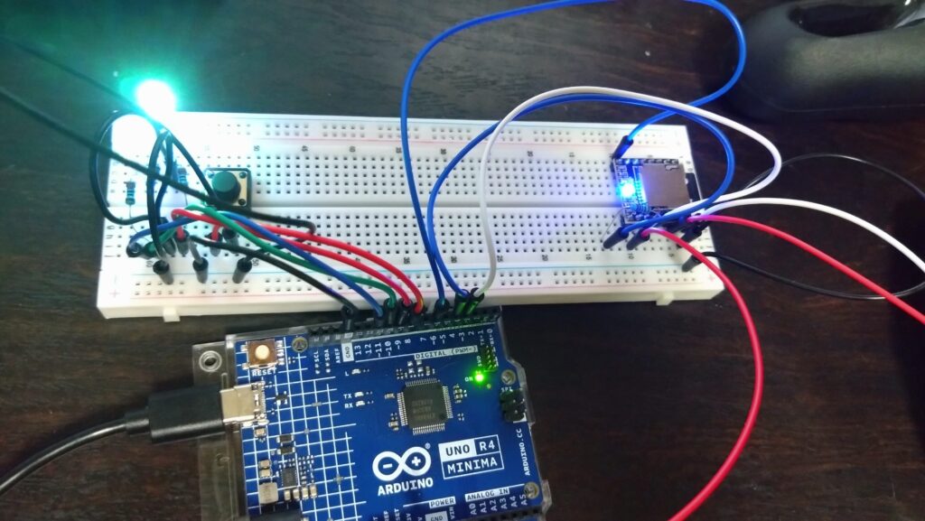 1/500 宇宙戦艦ヤマト(バンダイ)を塗装して電飾作成する。その5、電子工作基本キット開封、テスト編(Arduino Uno R4 Minima)の画像