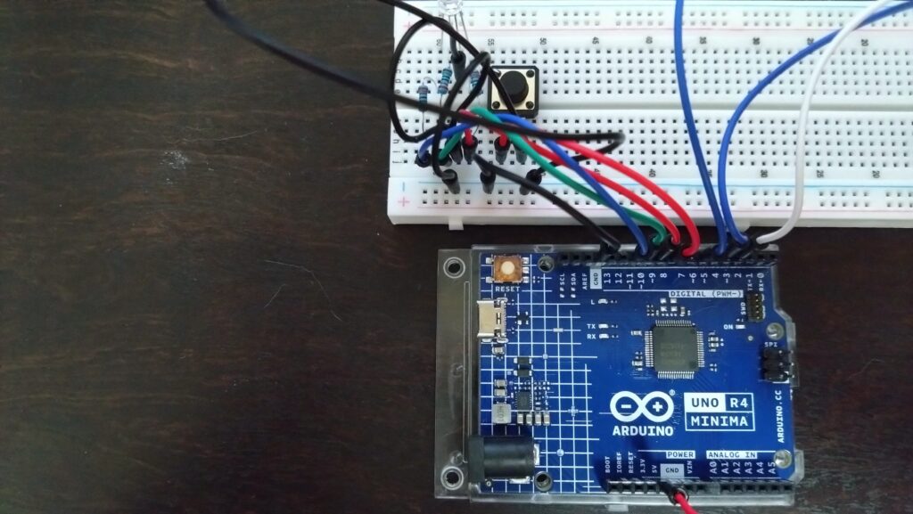 1/500 宇宙戦艦ヤマト(バンダイ)を塗装して電飾作成する。その5、電子工作基本キット開封、テスト編(Arduino Uno R4 Minima)の画像