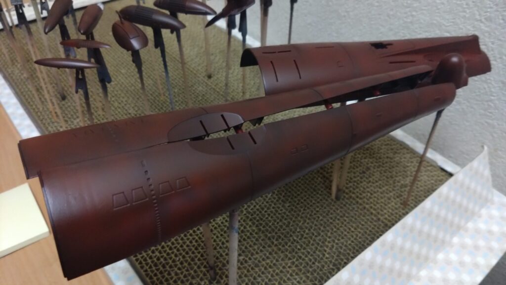 1/500宇宙戦艦ヤマトの船体塗装作業の画像