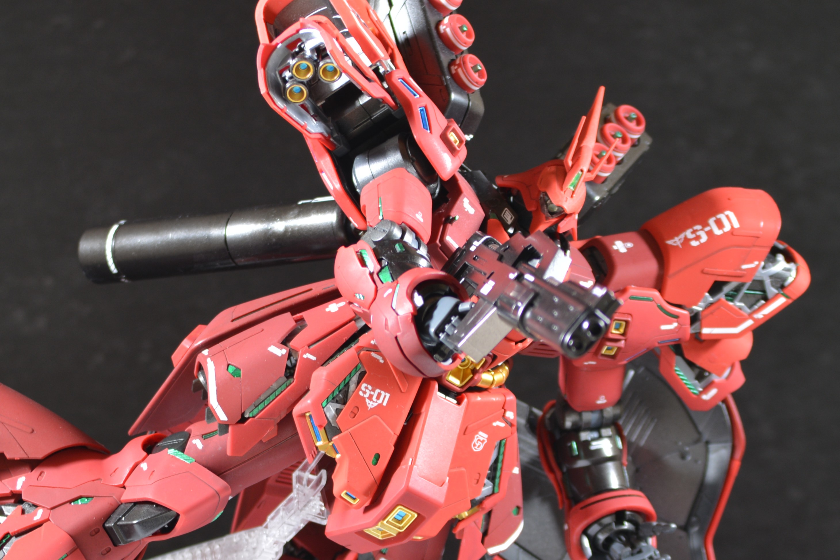 MG サザビーVer.ka を塗装作成しての完成編。可動は抜群です。