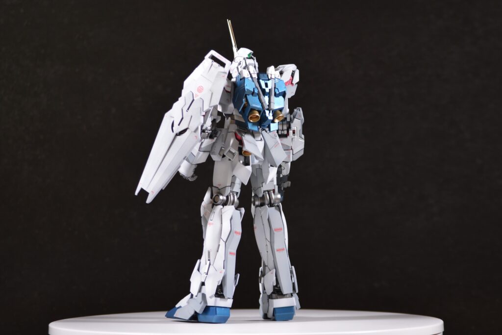 MGユニコーンガンダムVer.kaを塗装作成します。追加画像を発見したので完成編その2です。バンダイ（BANDAI）の画像