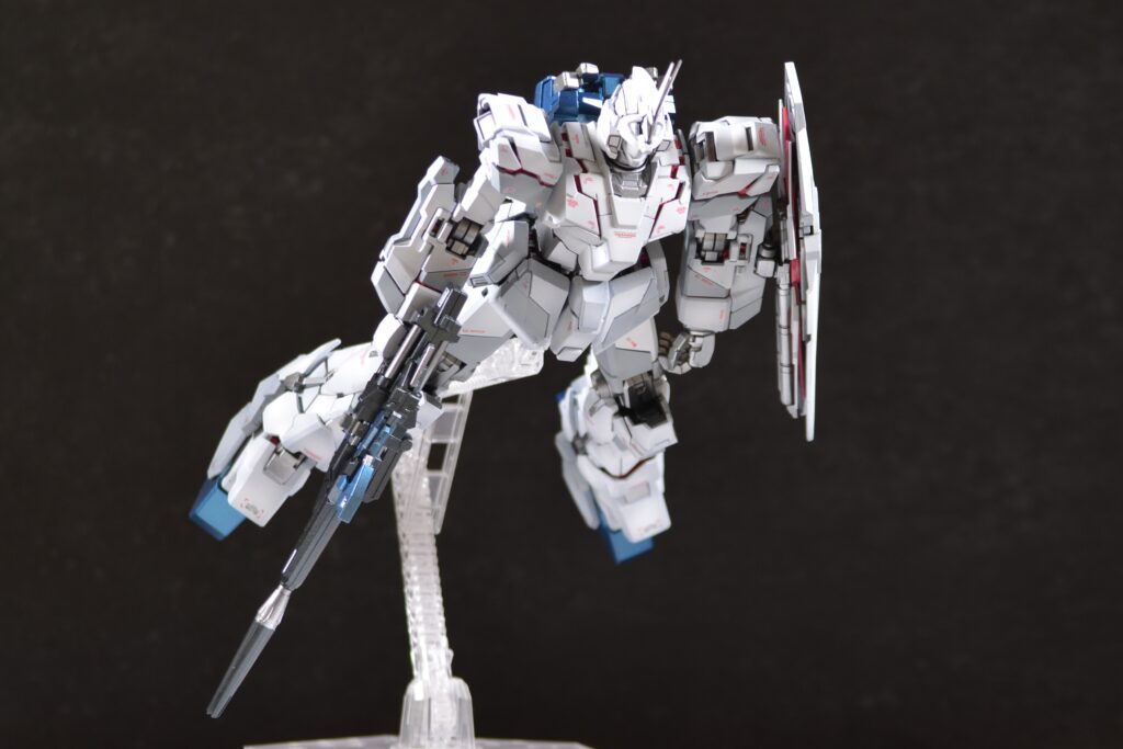 MGユニコーンガンダムVer.kaを塗装作成します。追加画像を発見したので完成編その2です。バンダイ（BANDAI）の画像