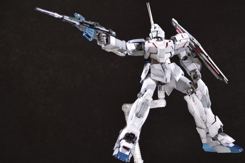 MGユニコーンガンダムVer.kaを塗装作成します。追加画像を発見したので完成編その2です。バンダイ（BANDAI）の画像