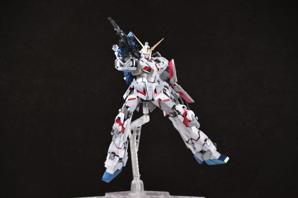 MGユニコーンガンダムVer.kaを塗装作成します。追加画像を発見したので完成編その2です。バンダイ（BANDAI）の画像