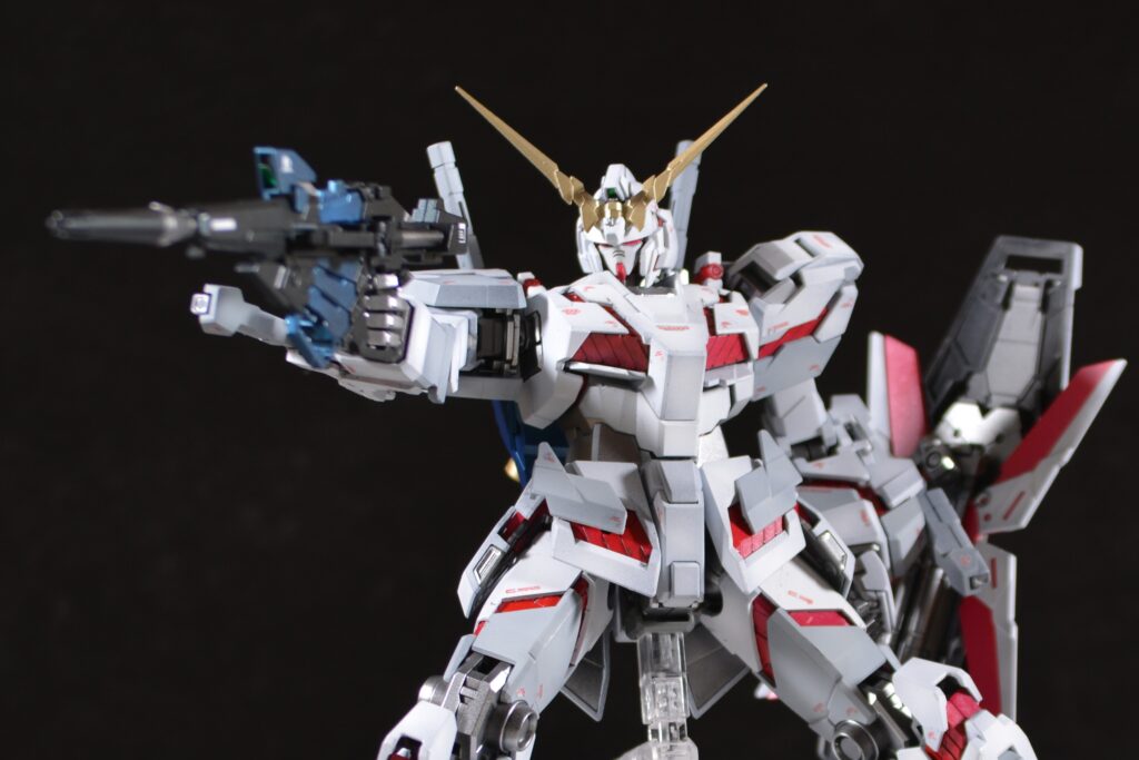 MGユニコーンガンダムVer.kaを塗装作成します。追加画像を発見したので完成編その2です。バンダイ（BANDAI）の画像