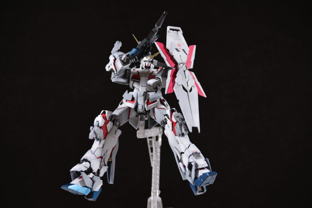 MGユニコーンガンダムVer.kaを塗装作成します。追加画像を発見したので完成編その2です。バンダイ（BANDAI）の画像